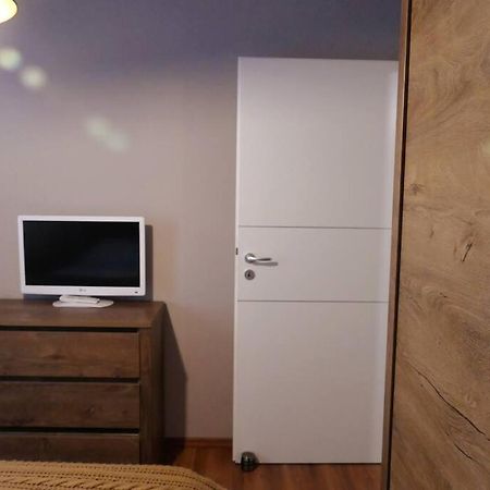 בראשוב Apartament In Cartier Avantgarden Cu Semineu! מראה חיצוני תמונה